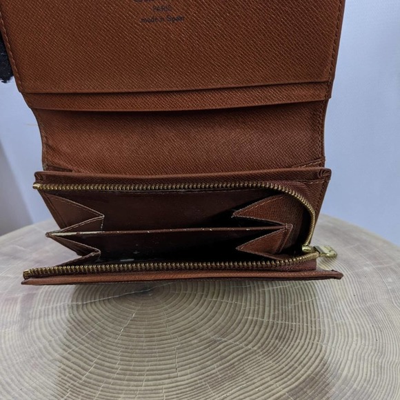 LOUIS VUITTON Monogram Porte-Monnaie Tresor Wallet - Picture 6 of 9